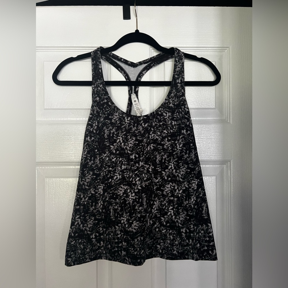 Lululemon tank top